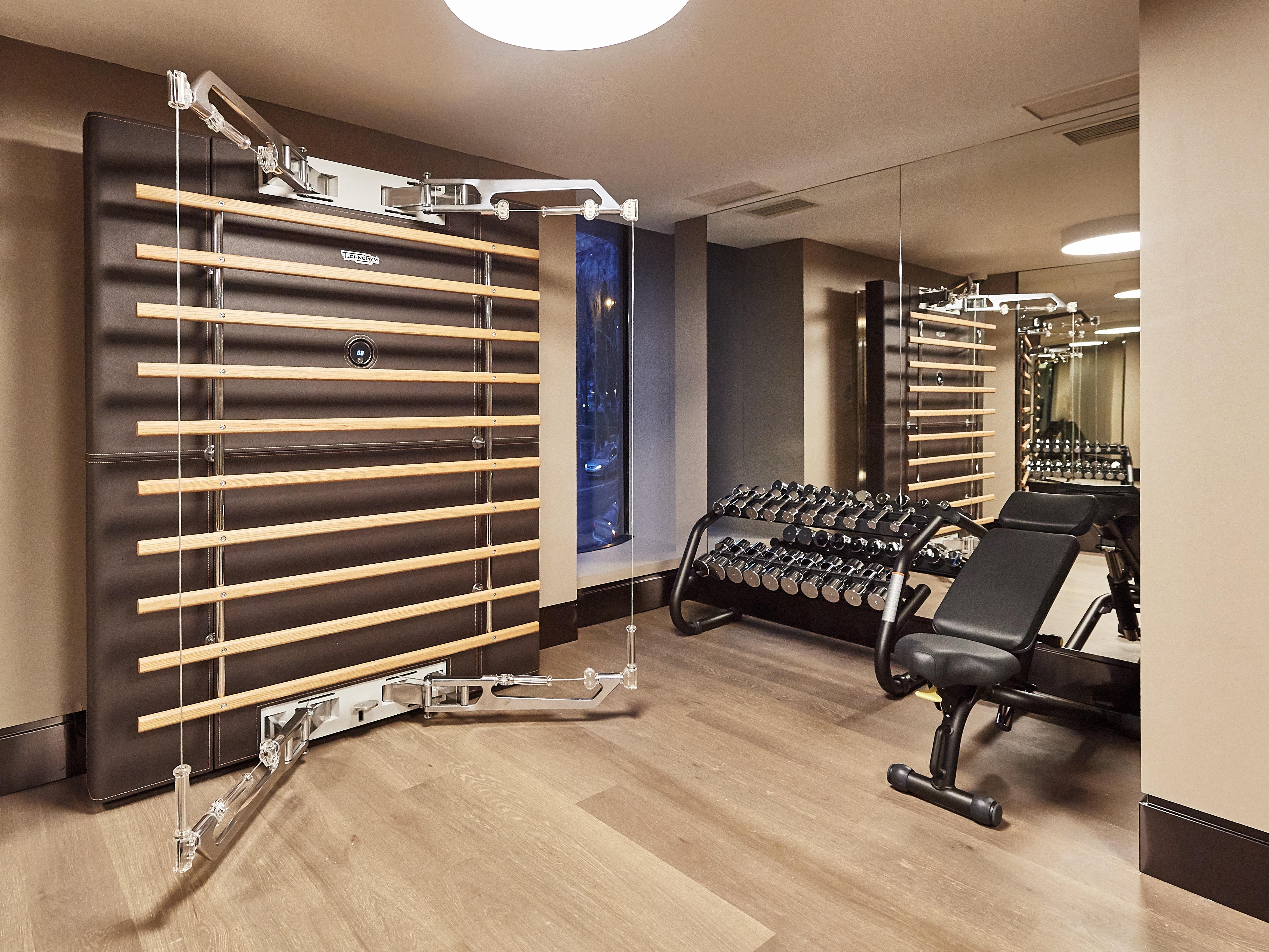 Vp Plaza Espana Design Madrid Ngoại thất bức ảnh The gym at The Ivy Collection