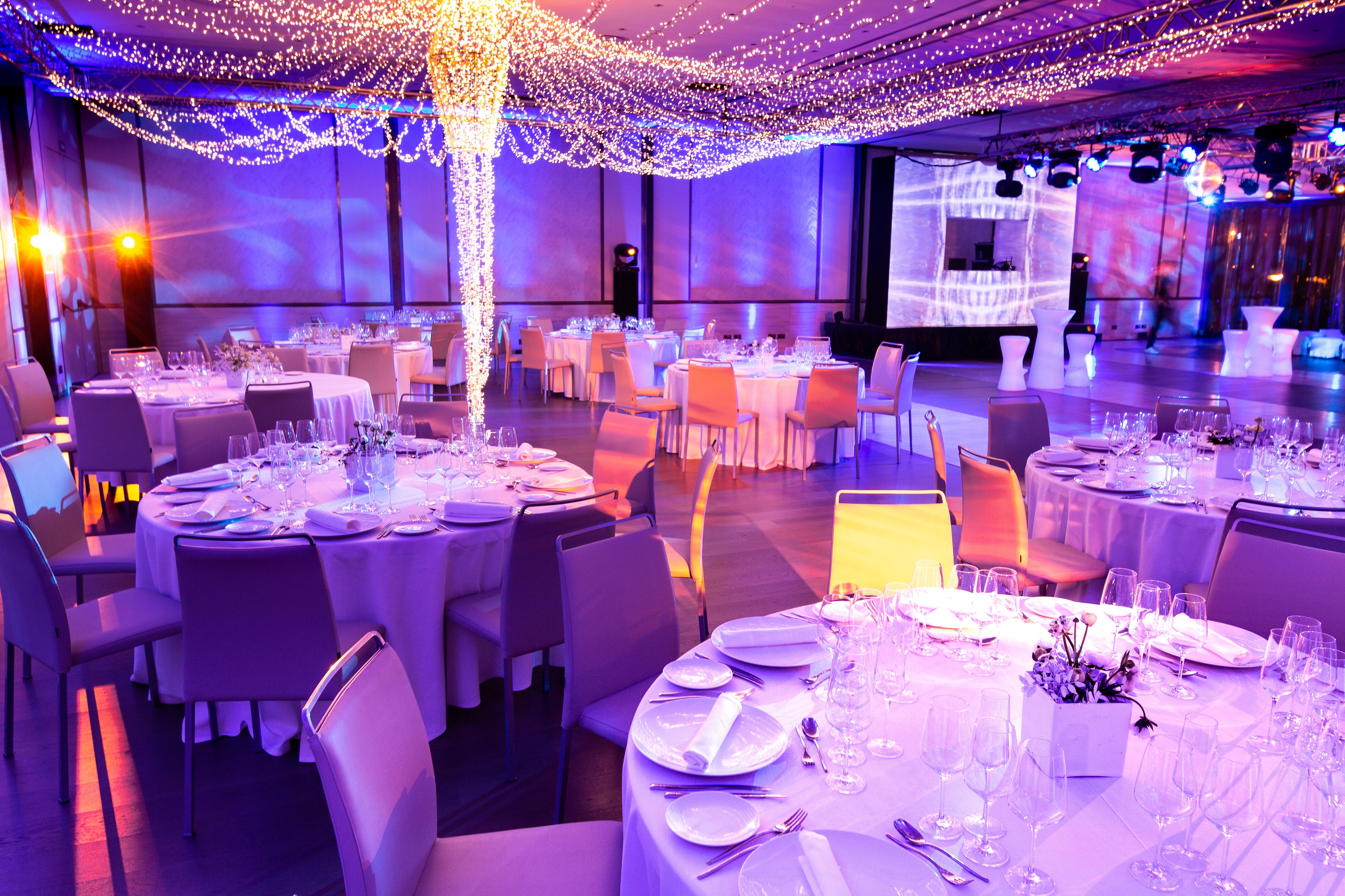 Vp Plaza Espana Design Madrid Ngoại thất bức ảnh The interior of the London Hilton on Park Lane