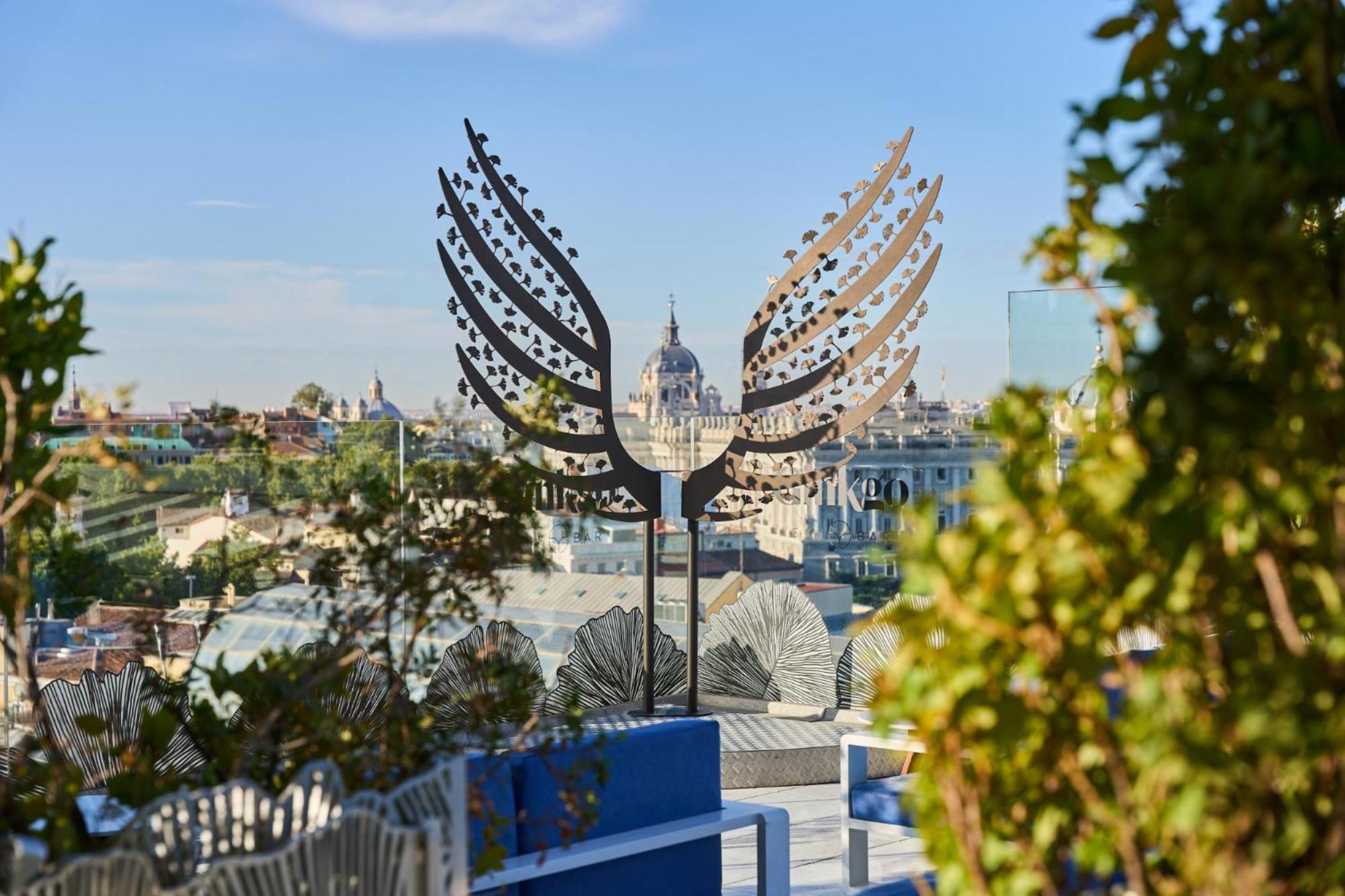 Vp Plaza Espana Design Madrid Ngoại thất bức ảnh The rooftop of the hotel